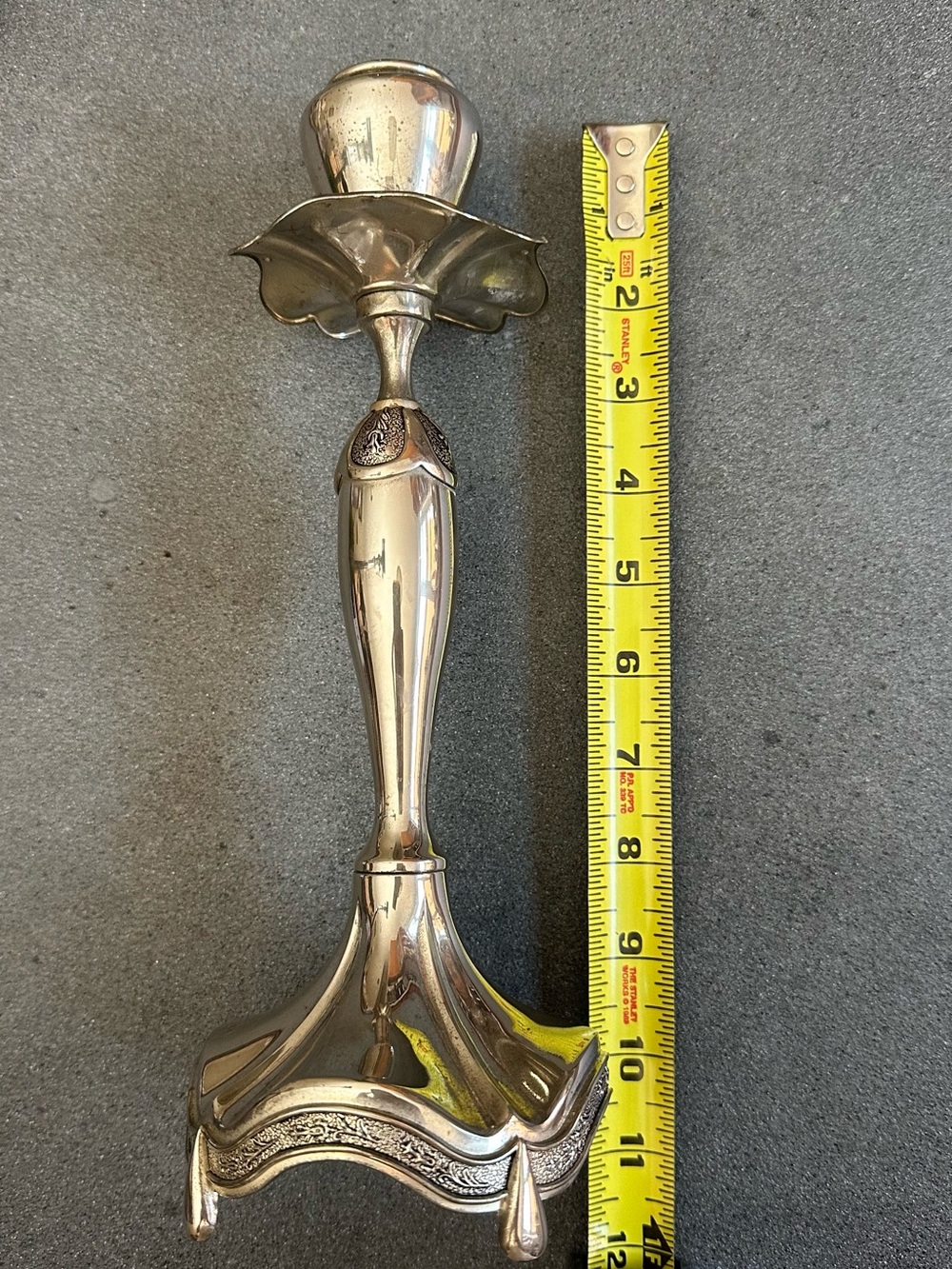 FLORAL SILVER-PLATED CANDLESTICKS - Picture 9 of 10
